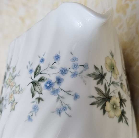 Reduced Price! Minton Spring Valley Cream & Sugar Set - Picture 4 of 13